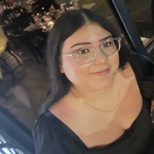 Meet your Posher, Evelyn